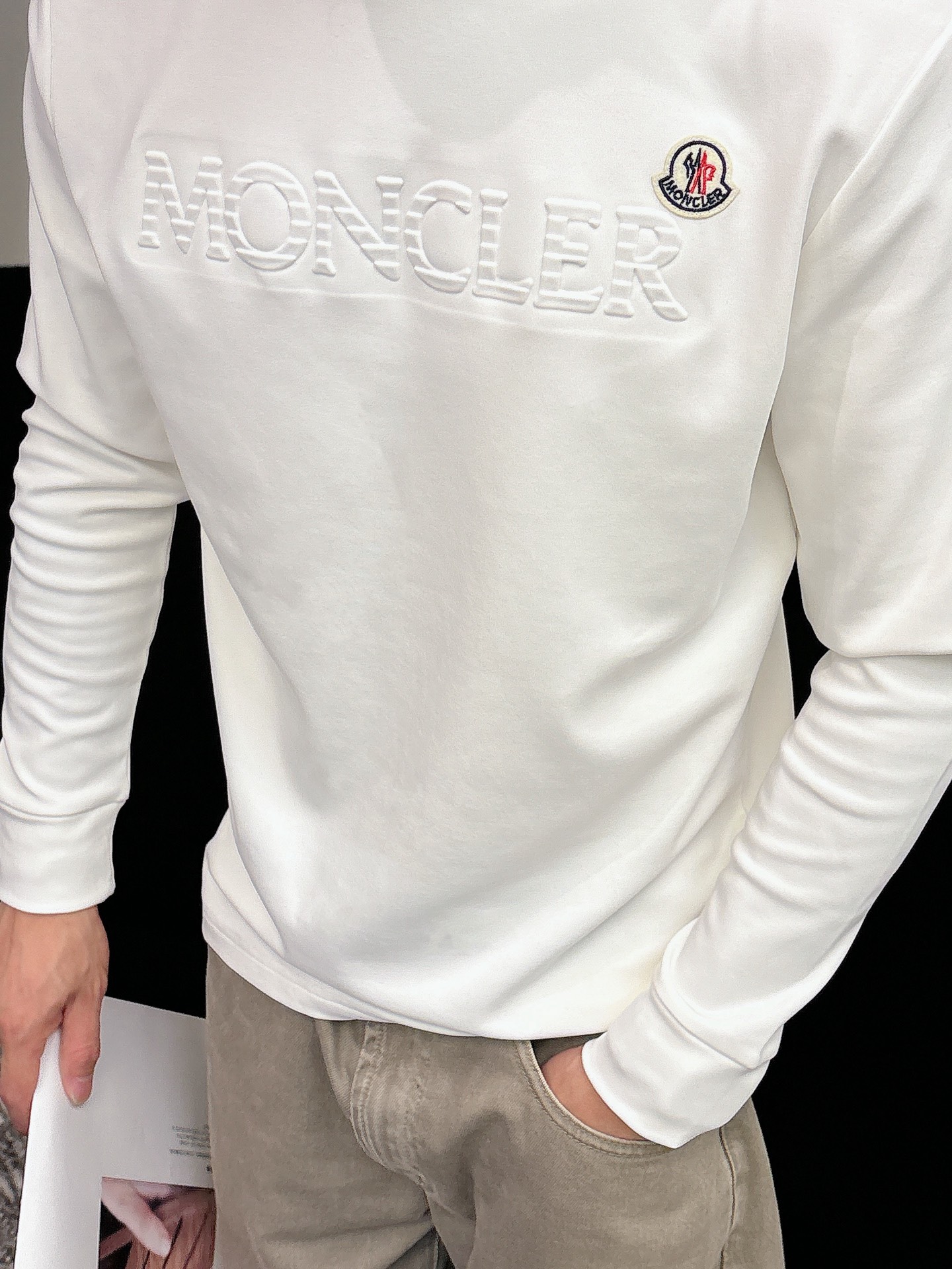 Moncler 秋冬专柜新款 时尚休闲打底衫长袖T恤，精选进口高密度双面拉架棉面料，精致原版logo打造
