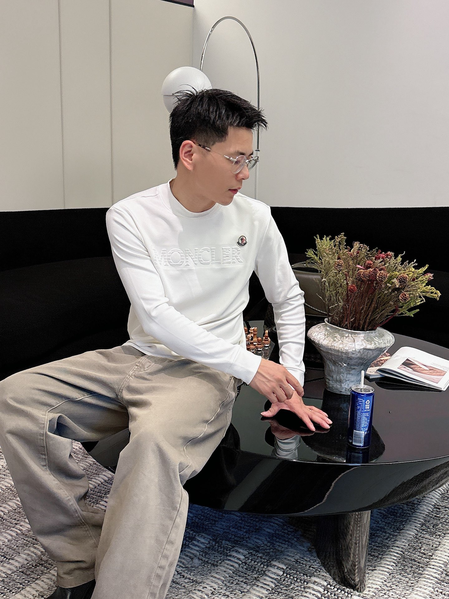 Moncler 秋冬专柜新款 时尚休闲打底衫长袖T恤，精选进口高密度双面拉架棉面料，精致原版logo打造