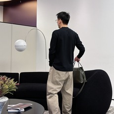 Hermes 秋冬专柜新款 时尚休闲打底衫长袖T恤,精选进口高密度双面拉架棉面料,精致原版logo打造, Hermes 秋冬专柜新款 时尚休闲打底衫长袖T恤,精选进口高密度双面拉架棉面料,精致原版logo打造,