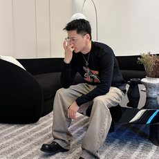 Hermes 秋冬专柜新款 时尚休闲打底衫长袖T恤,精选进口高密度双面拉架棉面料,精致原版logo打造, Hermes 秋冬专柜新款 时尚休闲打底衫长袖T恤,精选进口高密度双面拉架棉面料,精致原版logo打造,