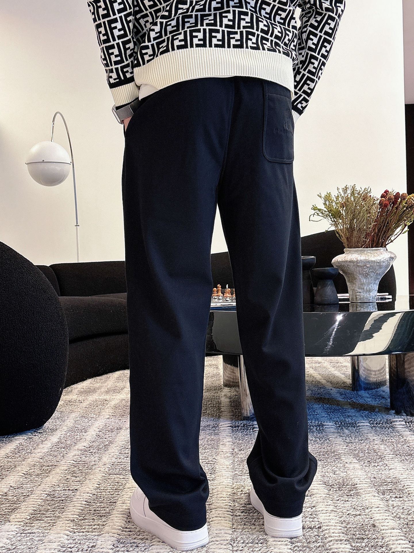 PBc 秋冬25ss【新品】休闲裤经典再次出现,原单订制高品质时尚休闲裤。超级百搭款。独家定制面料,挺 PBc 秋冬25ss【新品】休闲裤经典再次出现,原单订制高品质时尚休闲裤。超级百搭款。独家定制面料,挺
