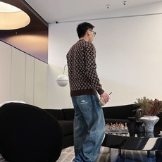 l*v 秋冬新款男士原单圆领毛衣 柜台同步售卖 ✨✨高端定制 🔥🔥爆款 时尚百搭 立体刺绣字母logo设 l*v 秋冬新款男士原单圆领毛衣 柜台同步售卖 ✨✨高端定制 🔥🔥爆款 时尚百搭 立体刺绣字母logo设