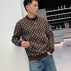 l*v 秋冬新款男士原单圆领毛衣 柜台同步售卖 ✨✨高端定制 🔥🔥爆款 时尚百搭 立体刺绣字母logo设 l*v 秋冬新款男士原单圆领毛衣 柜台同步售卖 ✨✨高端定制 🔥🔥爆款 时尚百搭 立体刺绣字母logo设