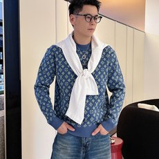 l*v 秋冬新款男士原单圆领毛衣 柜台同步售卖 ✨✨高端定制 🔥🔥爆款 时尚百搭 立体刺绣字母logo设 l*v 秋冬新款男士原单圆领毛衣 柜台同步售卖 ✨✨高端定制 🔥🔥爆款 时尚百搭 立体刺绣字母logo设