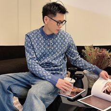 l*v 秋冬新款男士原单圆领毛衣 柜台同步售卖 ✨✨高端定制 🔥🔥爆款 时尚百搭 立体刺绣字母logo设 l*v 秋冬新款男士原单圆领毛衣 柜台同步售卖 ✨✨高端定制 🔥🔥爆款 时尚百搭 立体刺绣字母logo设
