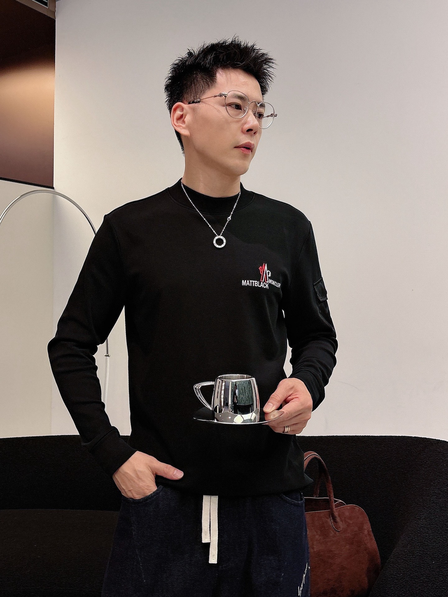 Moncler 秋冬专柜新款 时尚休闲打底衫长袖T恤，精选进口高密度双面拉架棉面料，精致原版logo打造