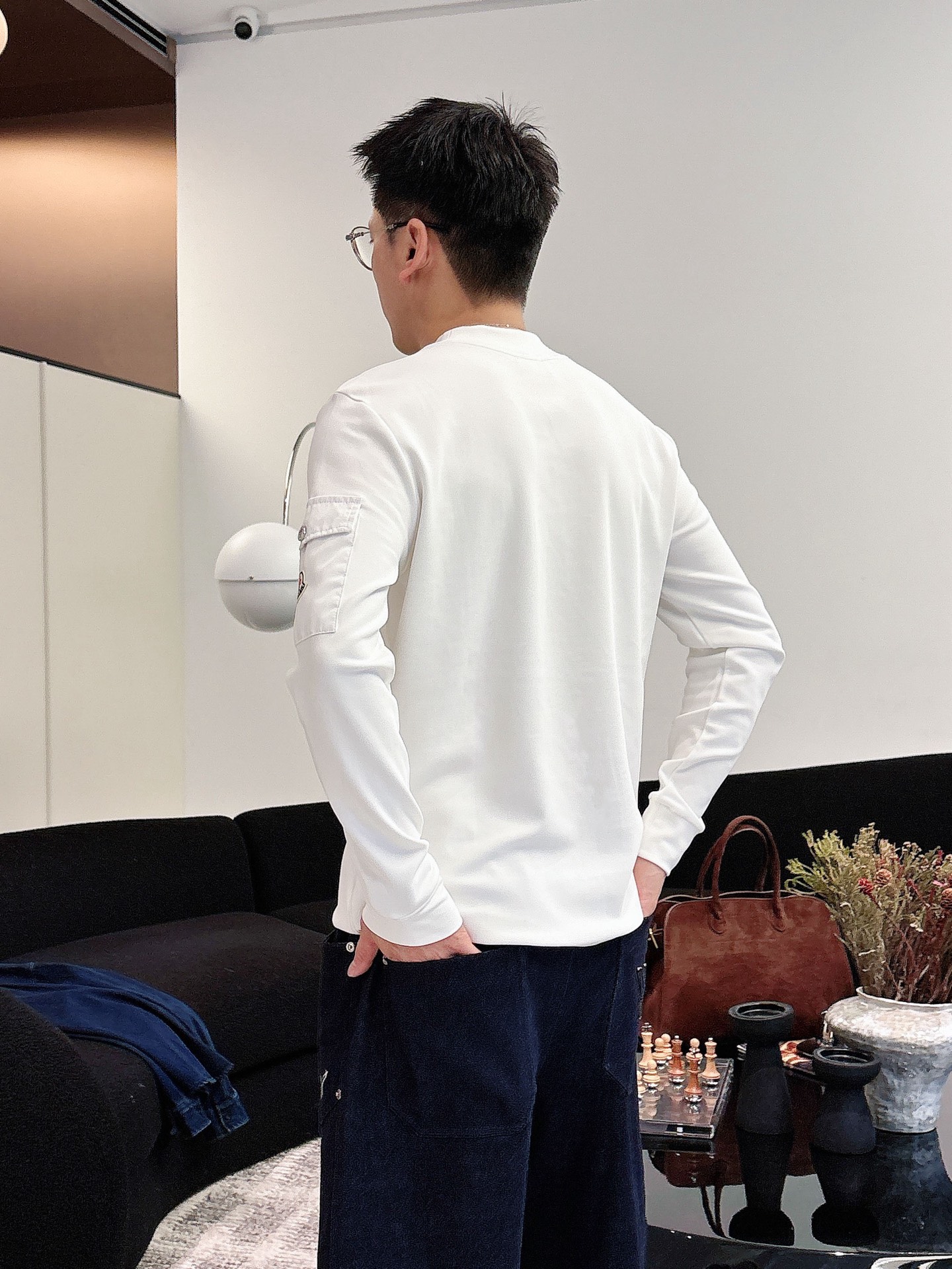 Moncler 秋冬专柜新款 时尚休闲打底衫长袖T恤，精选进口高密度双面拉架棉面料，精致原版logo打造