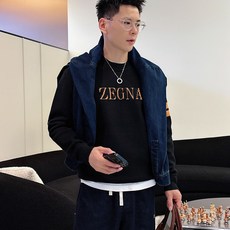 ZENGA 早秋新款男士羊毛针织衫,专柜在售爆款单品,各大时尚买手明星人手一件的百搭单品。简单时尚甚是好 ZENGA 早秋新款男士羊毛针织衫,专柜在售爆款单品,各大时尚买手明星人手一件的百搭单品。简单时尚甚是好