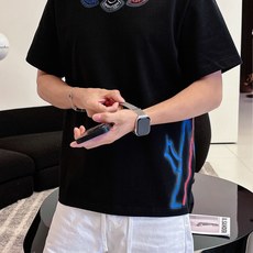 Moncle*蒙家 2026春夏新款男女同情侣款👫休闲宽松棉质圆领短袖T恤衫!贸易公司渠道稀出,同步官网 Moncle*蒙家 2026春夏新款男女同情侣款👫休闲宽松棉质圆领短袖T恤衫!贸易公司渠道稀出,同步官网