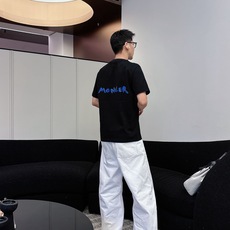 Moncle*蒙家 2026春夏新款男女同情侣款👫休闲宽松棉质圆领短袖T恤衫!贸易公司渠道稀出,同步官网 Moncle*蒙家 2026春夏新款男女同情侣款👫休闲宽松棉质圆领短袖T恤衫!贸易公司渠道稀出,同步官网