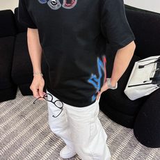 Moncle*蒙家 2026春夏新款男女同情侣款👫休闲宽松棉质圆领短袖T恤衫!贸易公司渠道稀出,同步官网 Moncle*蒙家 2026春夏新款男女同情侣款👫休闲宽松棉质圆领短袖T恤衫!贸易公司渠道稀出,同步官网