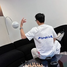 Moncle*蒙家 2026春夏新款男女同情侣款👫休闲宽松棉质圆领短袖T恤衫!贸易公司渠道稀出,同步官网 Moncle*蒙家 2026春夏新款男女同情侣款👫休闲宽松棉质圆领短袖T恤衫!贸易公司渠道稀出,同步官网