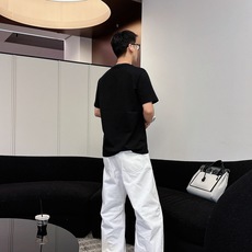 Gucc*古家 2026春夏新款男女同情侣款👫休闲宽松棉质圆领短袖T恤衫!贸易公司渠道稀出,同步官网发售 Gucc*古家 2026春夏新款男女同情侣款👫休闲宽松棉质圆领短袖T恤衫!贸易公司渠道稀出,同步官网发售