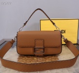 52039 marron moyen cousu main 1 52039 marron moyen cousu main