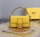 52039 petit modèle motif litchi jaune 1 52039 petit modèle motif litchi jaune