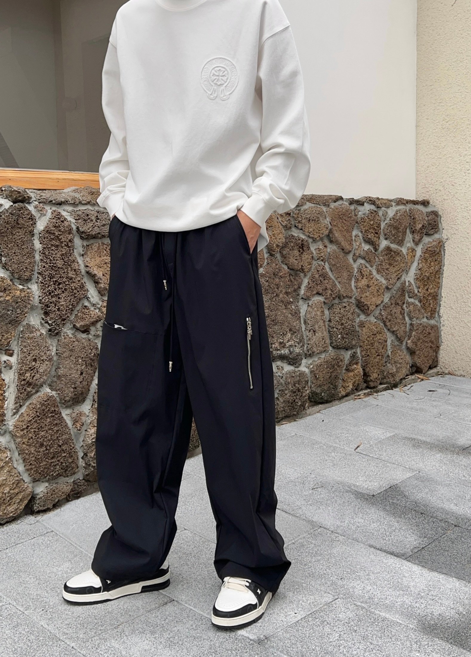 NO:597079,Chrome Hearts 2025 Autumn and Winter New Casual Pants Men's Straight Pants Black Size: M-3XL,,chrome hearts,alexander wang19860909克罗心 2025秋冬新款休闲裤男直筒裤 黑色 码数: M-3XL,,chrome hearts,alexander wang,Men's clothing