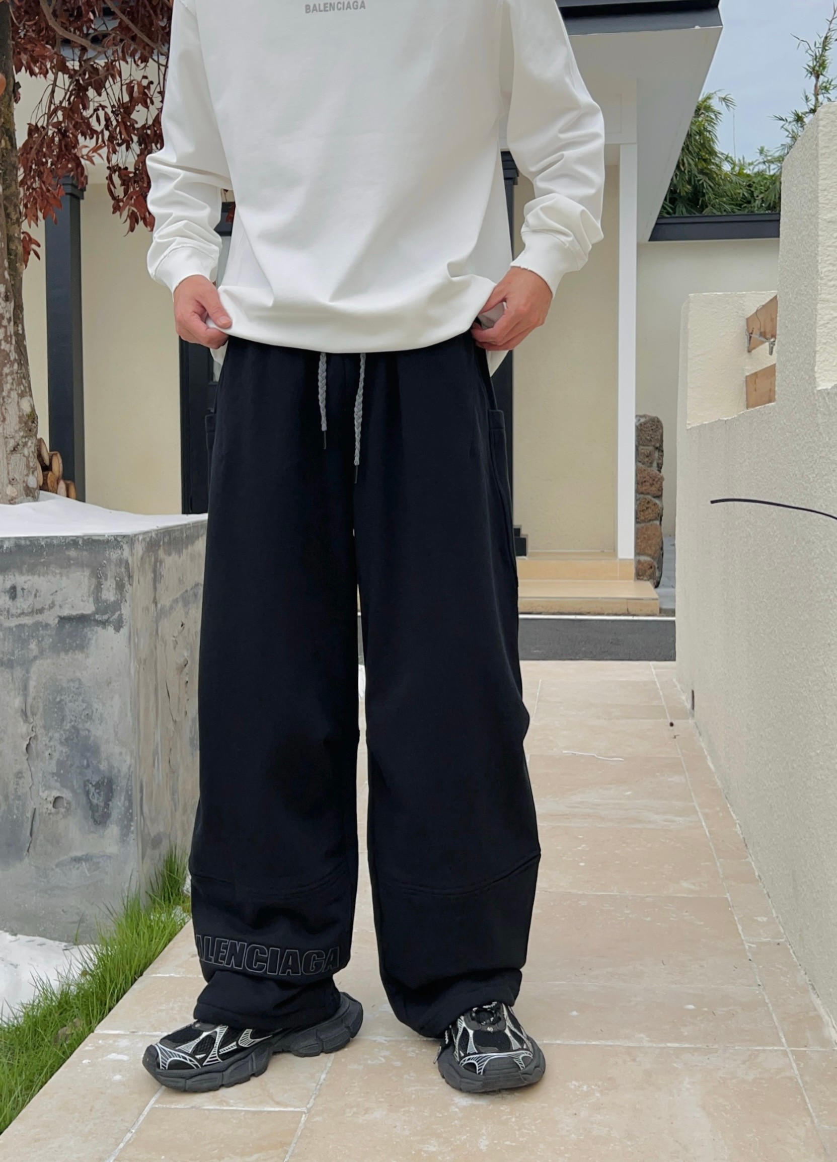 NO:661623,Balenciaga-B Family 2025 Autumn and Winter New Casual Pants Men's Straight Pants Black Gray Size: M-3XL,,balenciaga, 19860909巴黎世家-B家 2025秋冬新款休闲裤男直筒裤 黑色 灰色 码数: M-3XL,,balenciaga, ,Men's clothing