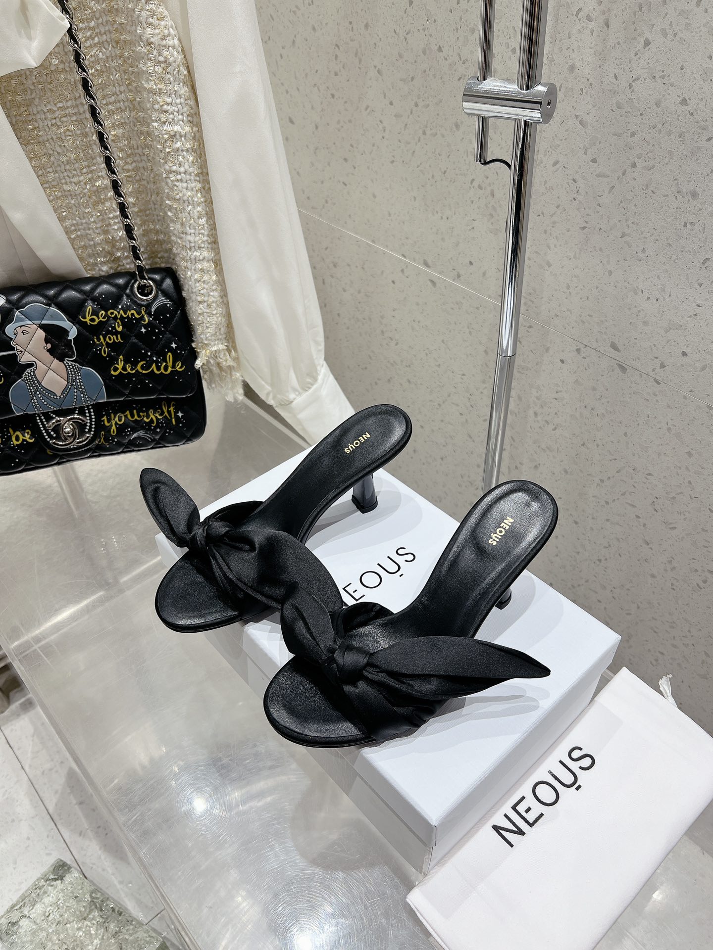 NO:441832,High version niche trendy brand NEOUS bow high heel slippers imported calfskin inner cowhide, outsole imported genuine leather sole 7.5cm heels high size 35-39 (40 custom made without return or exchange), high heels slippers, high heels, slippers, cowhide, Leather soles19860909高版本 小众潮牌NEOUS 蝴蝶结高跟拖鞋 鞋面进口小牛皮 内里牛皮 大底进口真皮大底 7.5cm跟高 码数35-39（40定做不退换）,高跟鞋拖鞋,high heels,slippers,cowhide,Leather soles,Women's Shoes