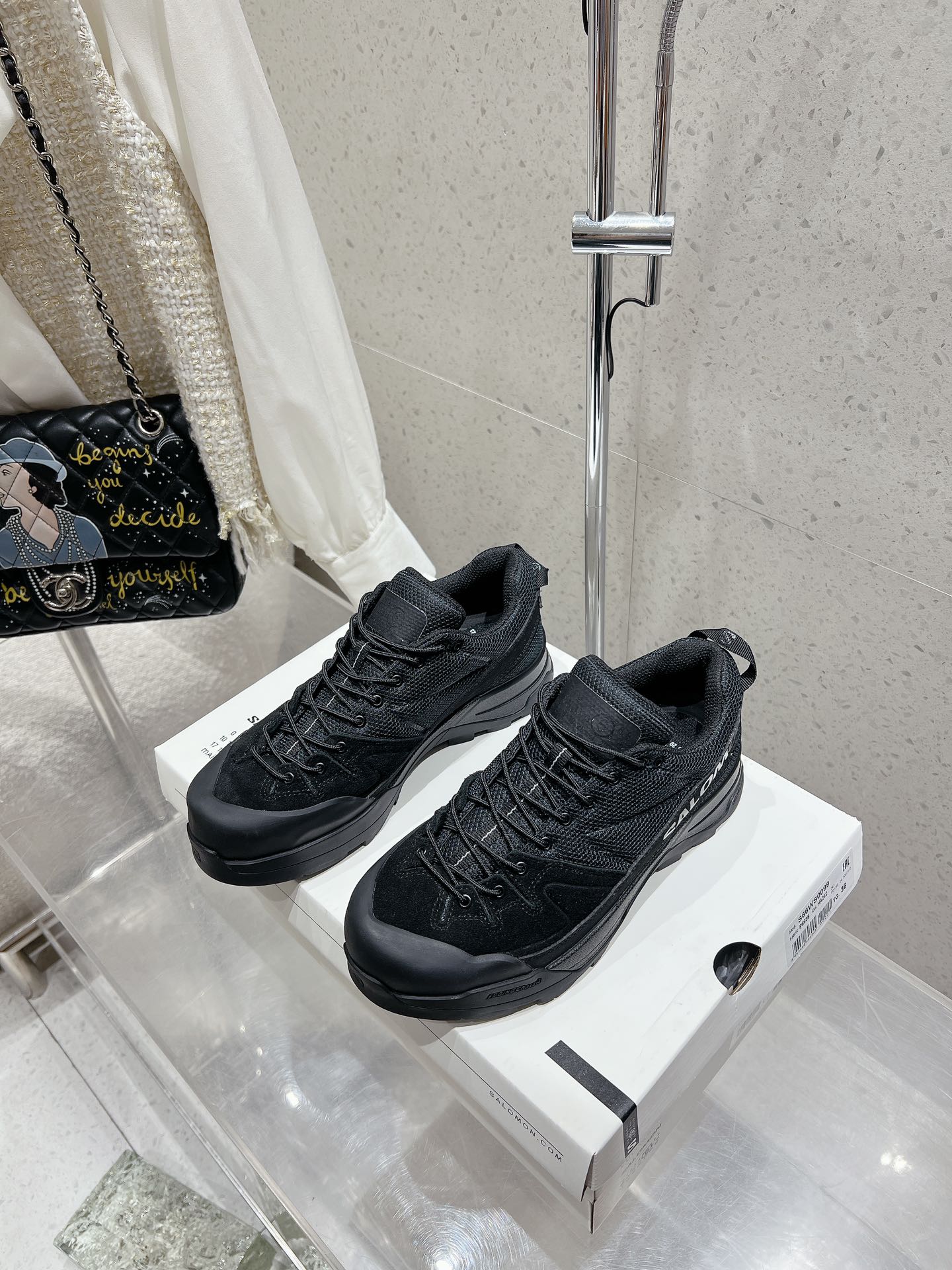 NO:442015,Women's model 300 Salomon MM6 Salomon co-branded Magila X-Alp series Couple model Outdoor casual sports shoes Fabric: original imported cowhide + breathable mesh Inner original imported breathable mesh Sole original open mold non-slip rubber outsole Sole 4CM thick sole 35-40 Men's model 39-45 (45 custom made without return), casual shoes/sports shoes, loro piana, masion margiela, masion margiela, sneakers, cowhide19860909女款 男款300 Salomon MM6 萨洛蒙联名马吉拉 X-Alp系列 情侣款 户外 休闲 运动鞋 面料:原版进口牛皮+透气网面 内里原版进口透气网里 鞋底原版开模防滑橡胶大底 底厚4CM 女款35-40 男款39-45（45订做不退换）,休闲鞋/运动鞋,loro piana,masion margiela,masion margiela,sneakers,cowhide,Women's Shoes