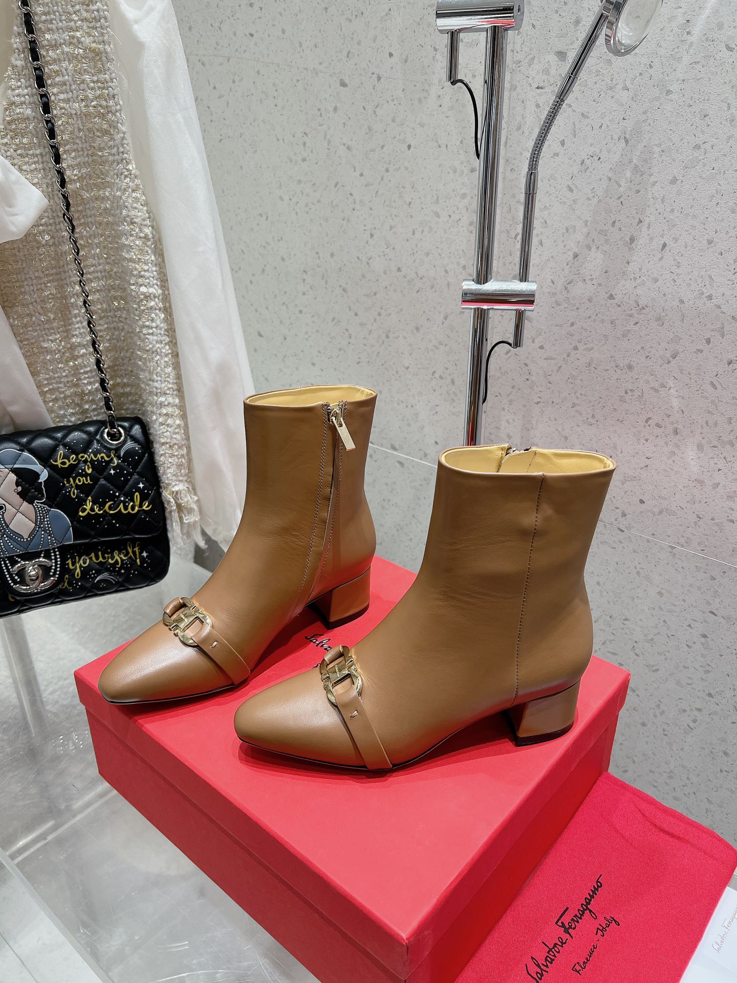 [Ferragamo Women