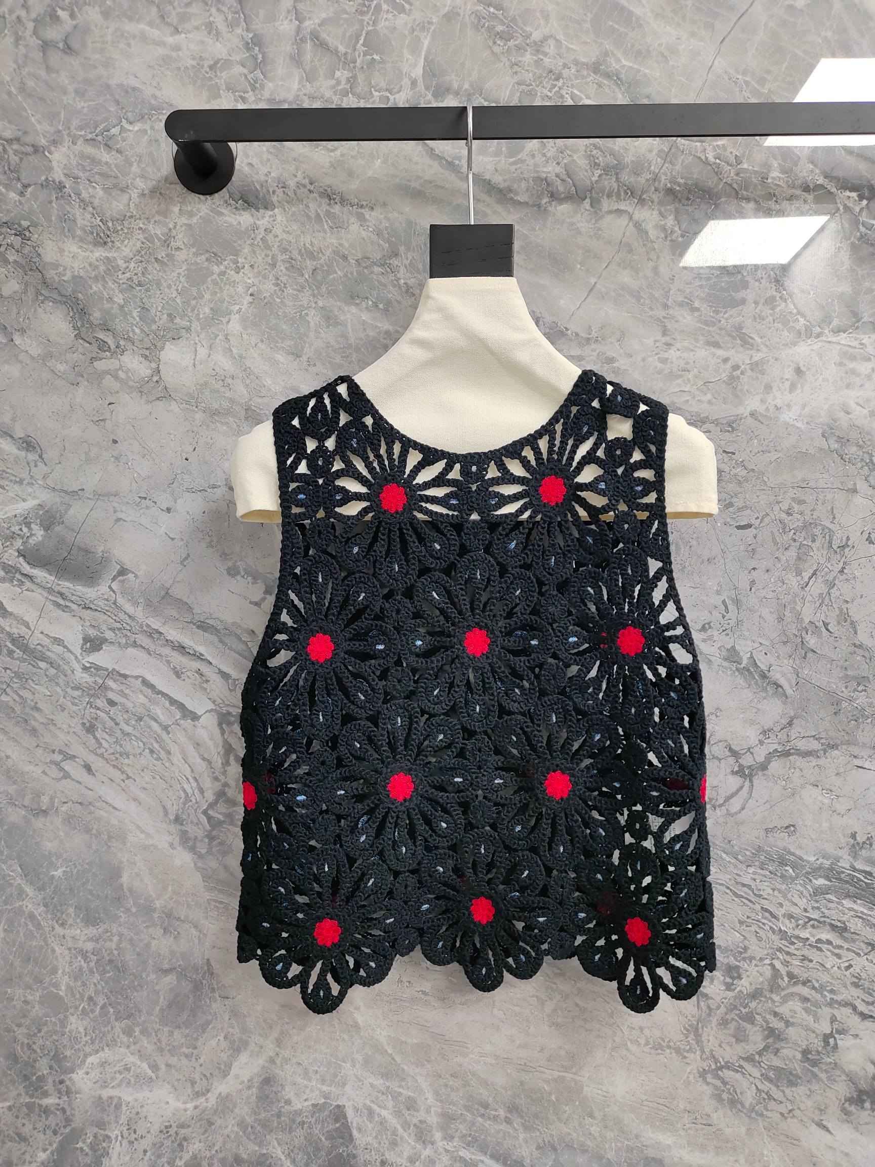Crochet Flower Vest Sleeveless Lace Tank Top Summer Casual Knit Blouse