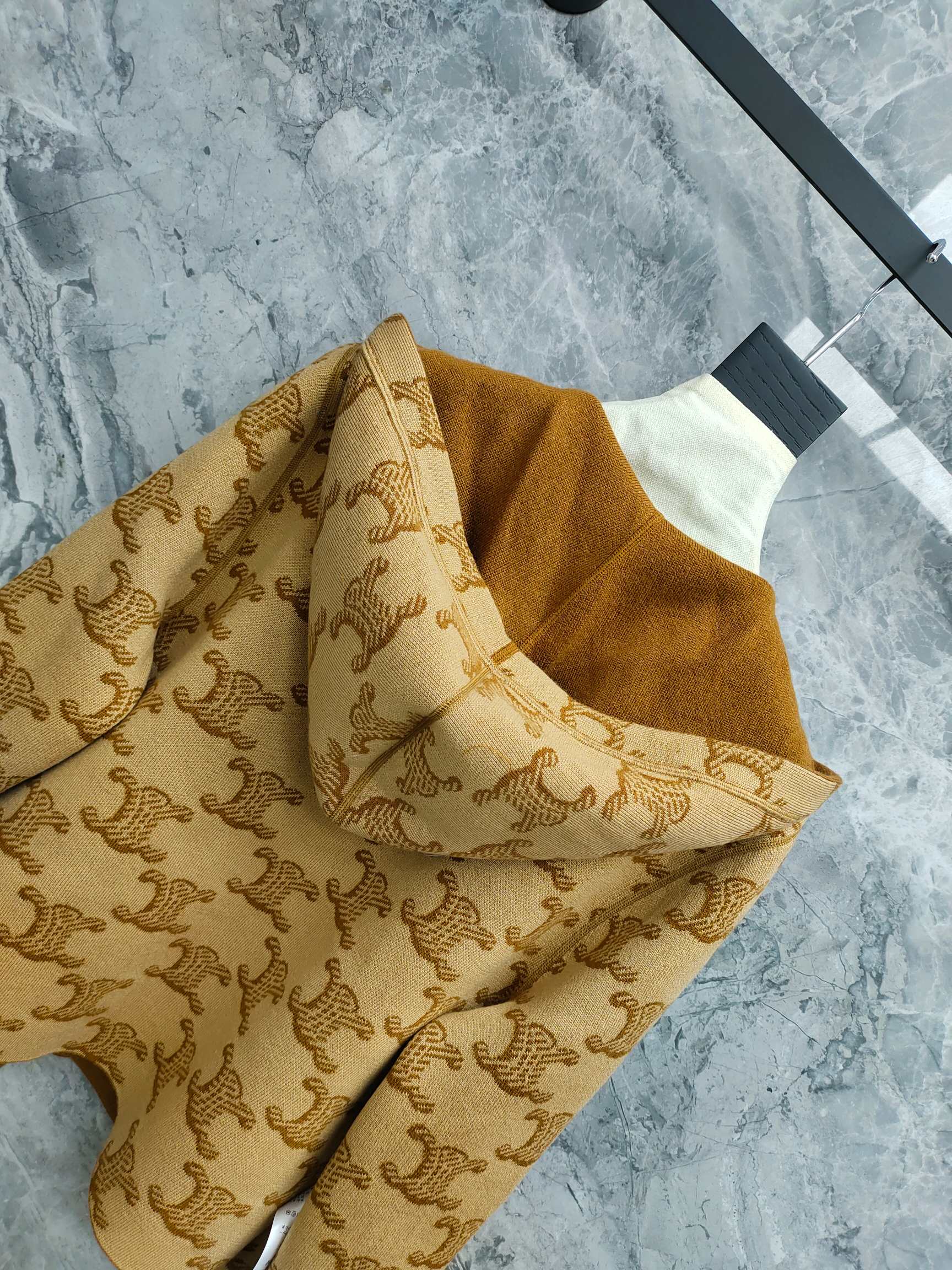 Celine 25SS Classic Logo Hoodie Cardigan - Chic & Comfortable 9 a1752825629616 6514