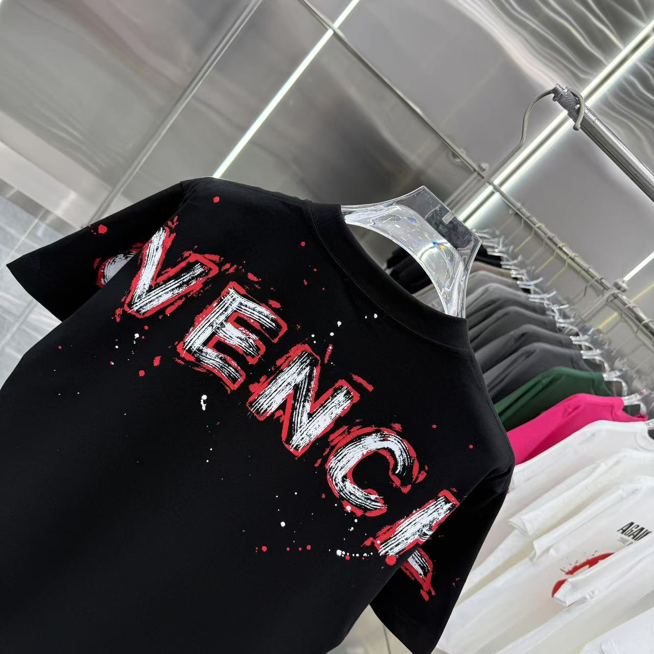 Givenchy Men's Spring/Summer 2025 Hand-Painted Splatter Logo T-Shirt 8 a1747019922531 7556