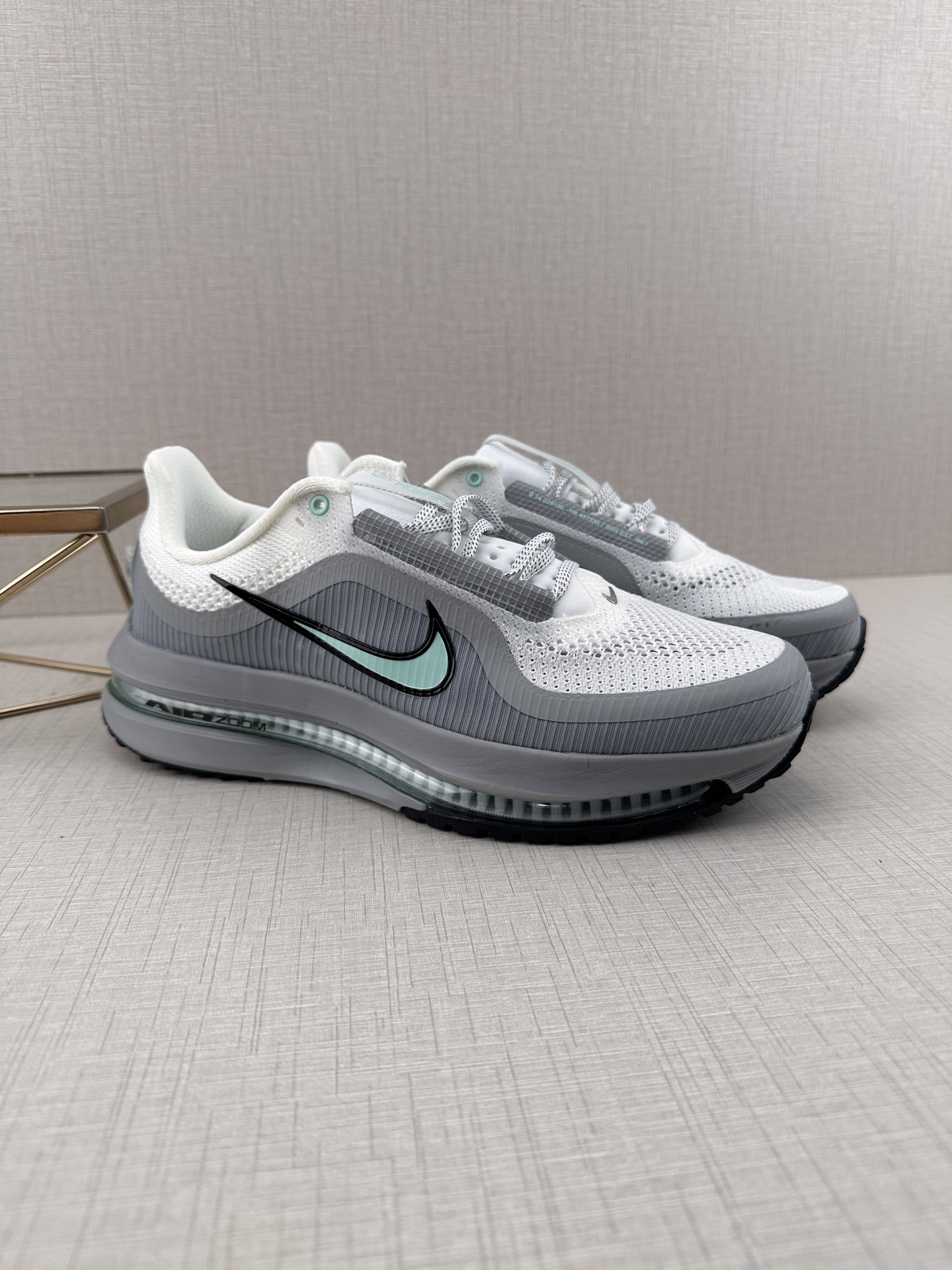 P240Nike Air Zoom Pegasus Premium 耐克2011网面气垫跑鞋 HQ2592-107
