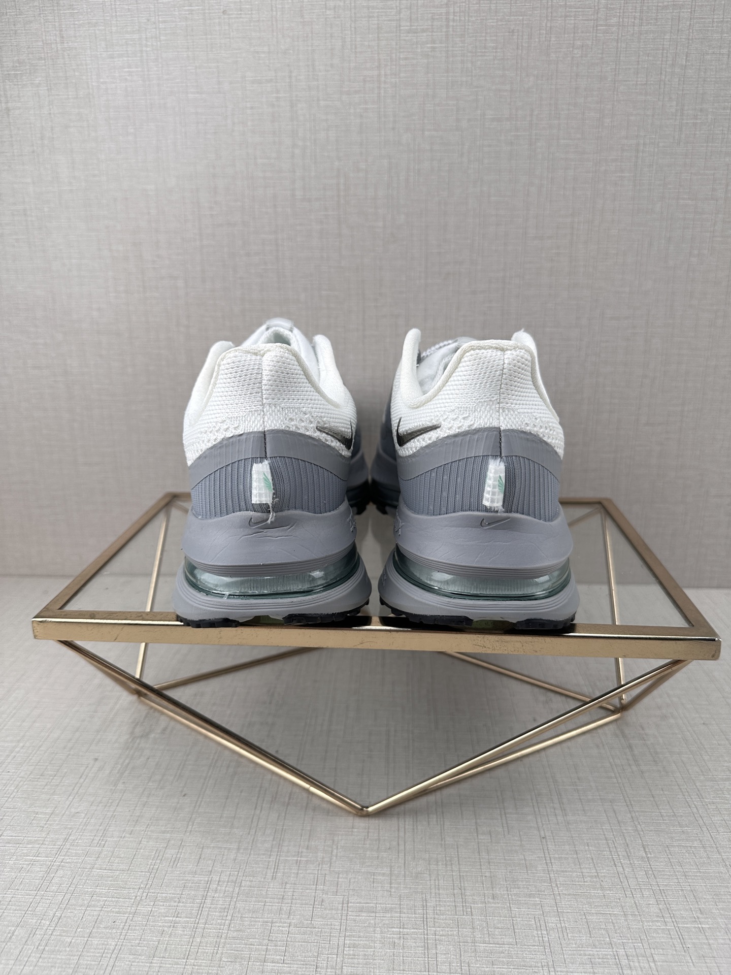 P240Nike Air Zoom Pegasus Premium 耐克2011网面气垫跑鞋 HQ2592-107