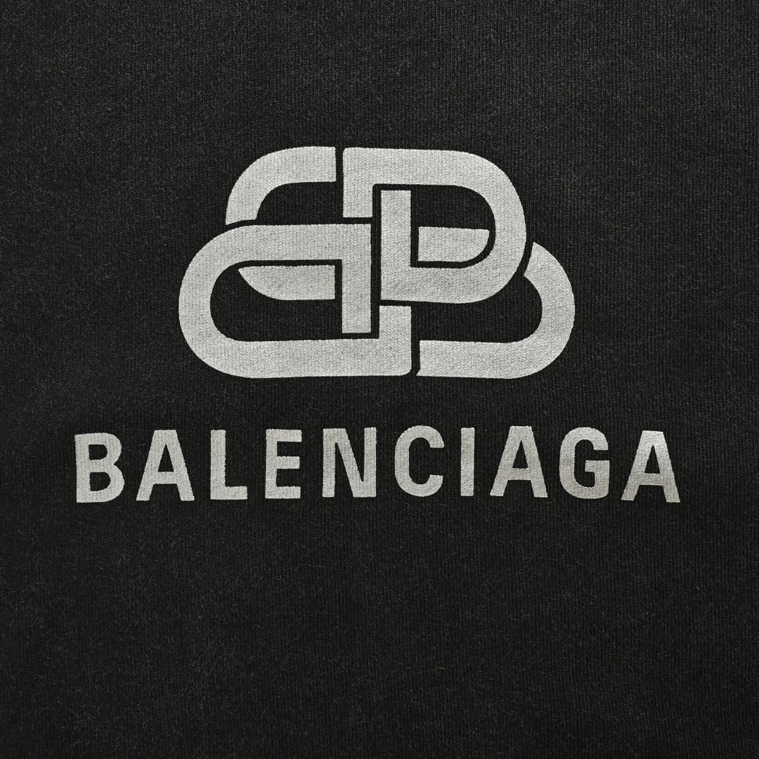 Balenciaga/巴黎世家 水洗锁扣字母圆领卫衣