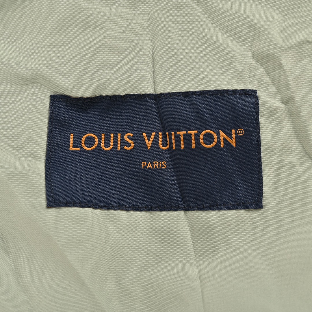 Louis Vuitton/路易威登 24Fw 秀款 联名空军飞行夹克