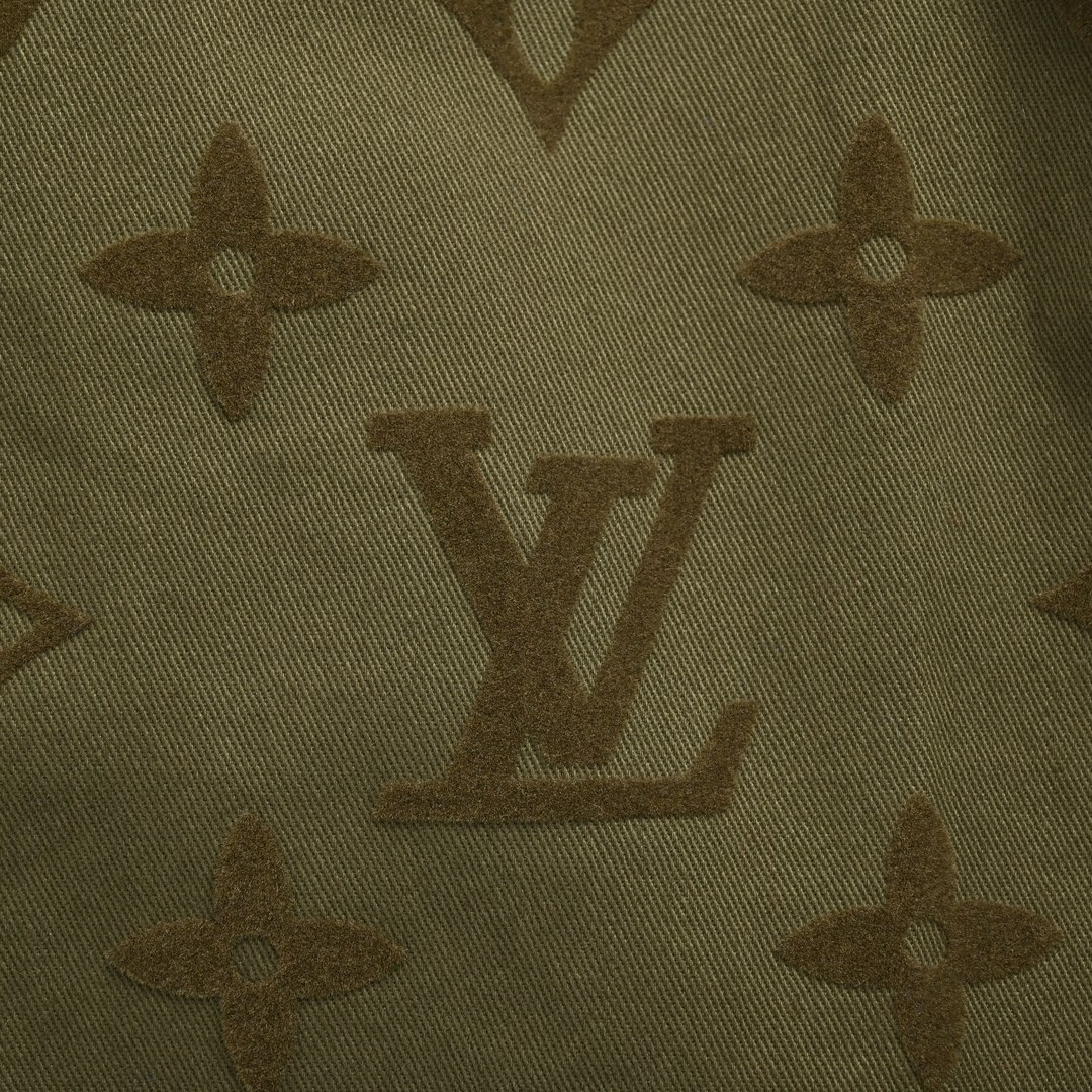 Louis Vuitton/路易威登 植绒压花老花logo工装衬衫外套