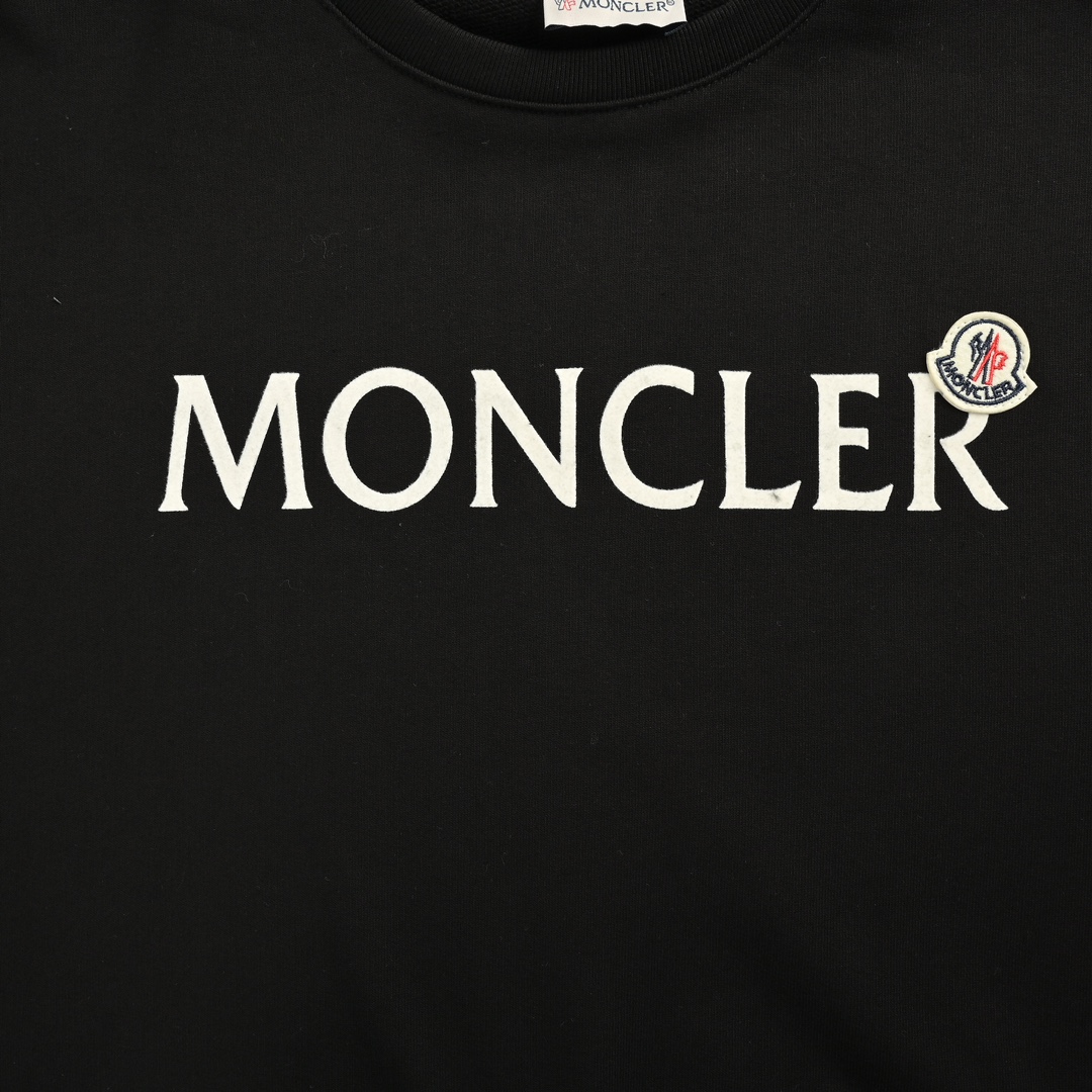 Moncler/蒙口 经典植绒字母logo圆领卫衣