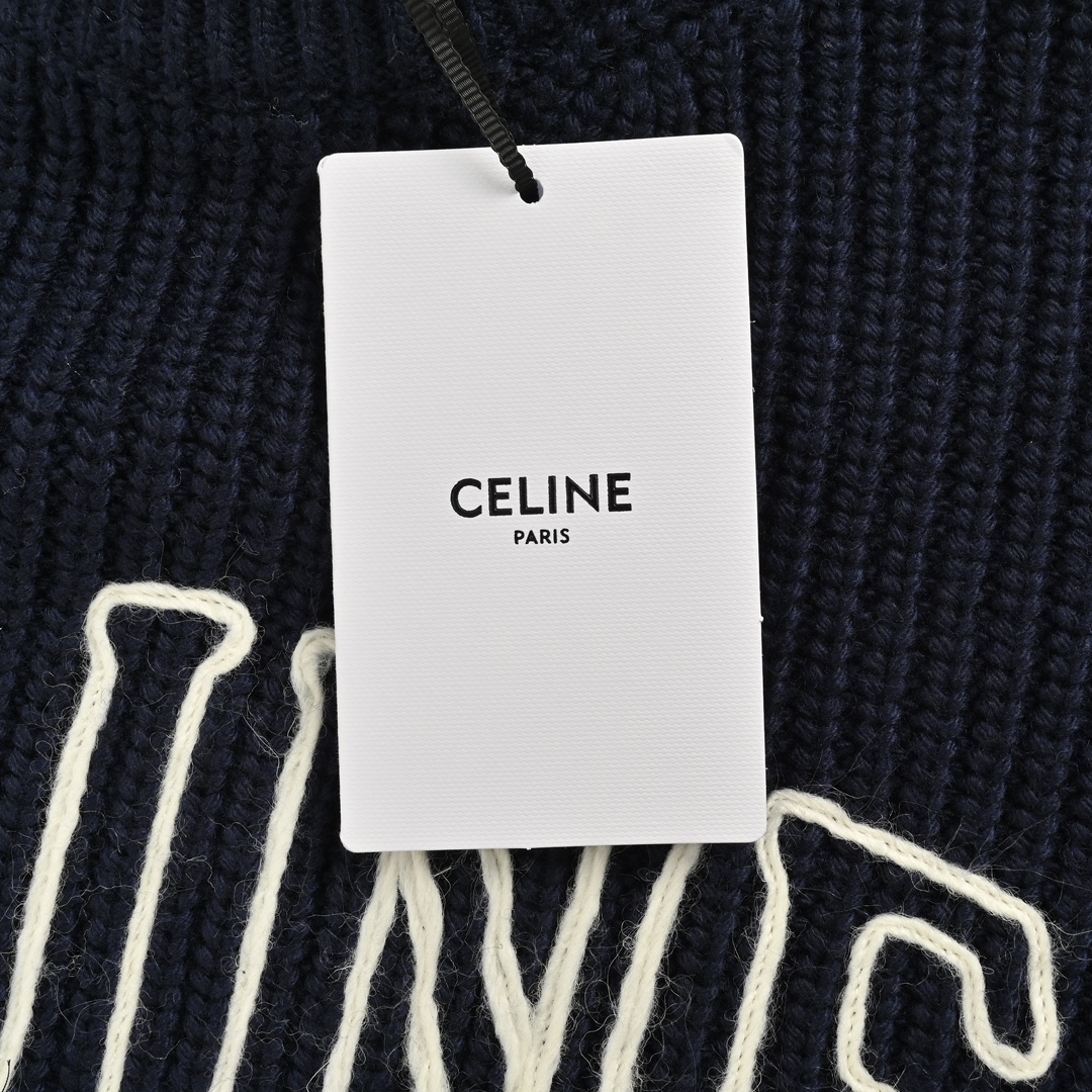 Celine/赛琳 24Fw 毛线镂空字母圆领毛衣 慵懒宽大版型