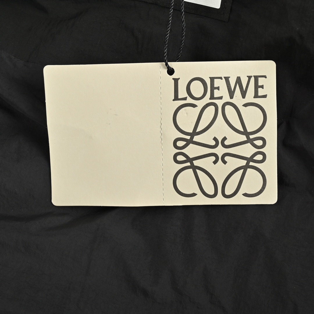 Loewe/罗意威 24Fw 昂跑联名橙色拉链连帽羽绒服