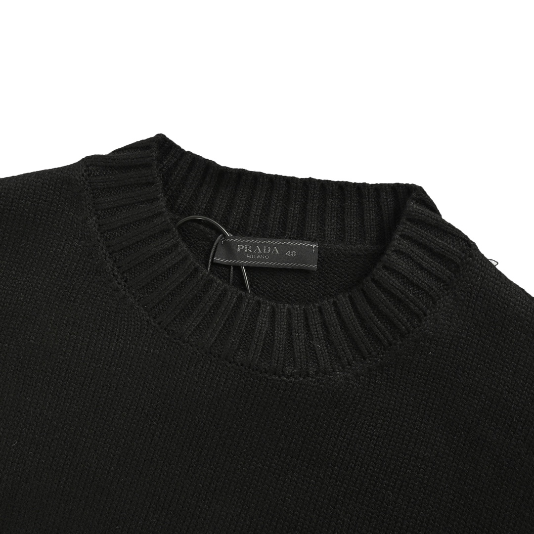 Prada/普拉达 24Fw 尼龙口袋三角标圆领毛衣-Chinese UA Cheap High Quatity Brand Clothes Bags handbags Sneakers wholesale wholesaler seller from China Factory suppliers Fashion Clothing Shoes best Quality Beautiful Price Prada/普拉达 24Fw 尼龙口袋三角标圆领毛衣