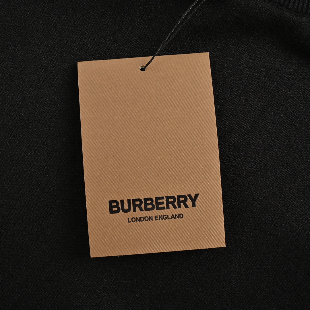 Burberry/巴宝莉 手臂补丁格纹圆领毛衣