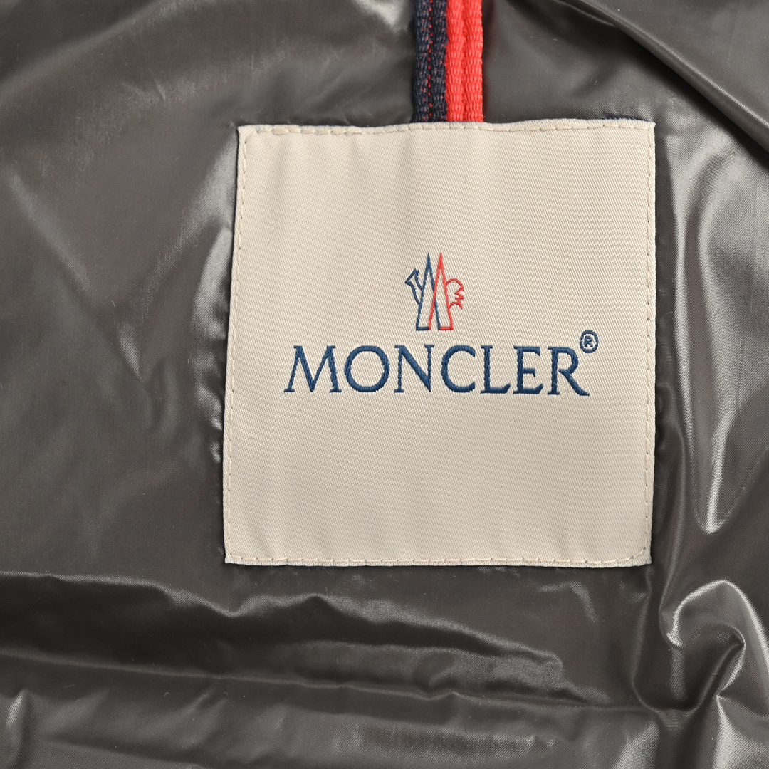 顶级版本 Moncler/蒙口 经典立领羽绒马甲