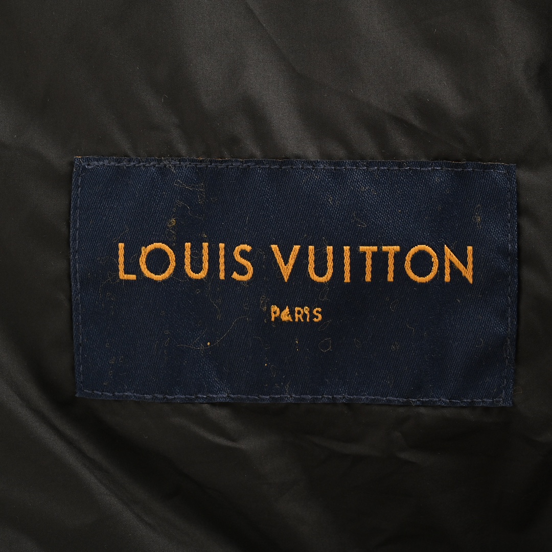 Louis Vuitton/路易威登 袖章暗纹浮雕拼接羽绒服