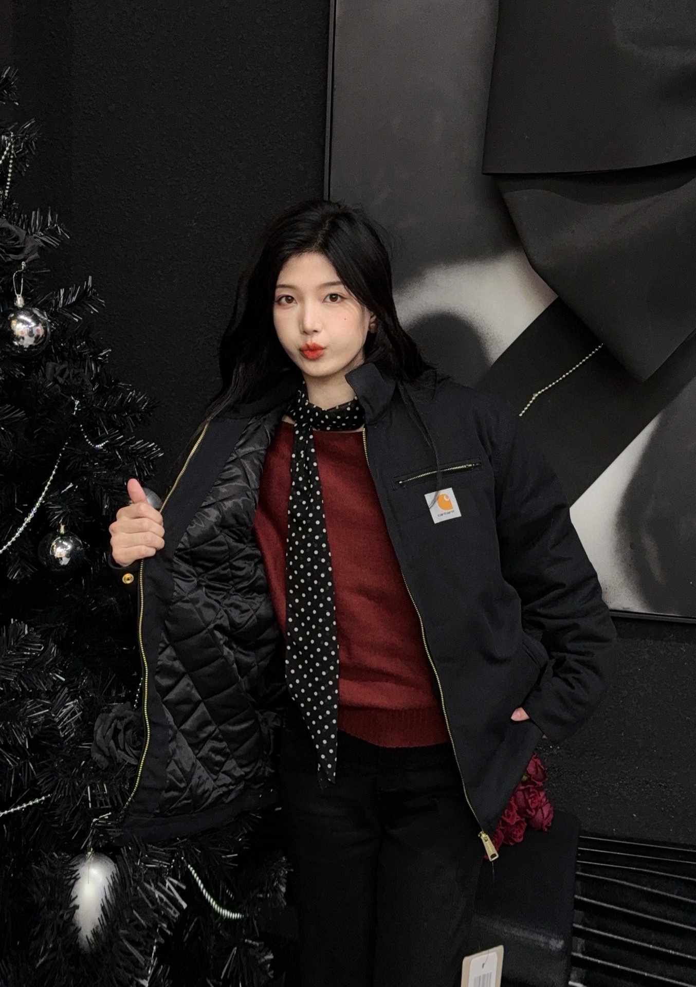 #Carhartt WIP卡哈特复古特律工装灯芯绒领棉服夹克上身效果