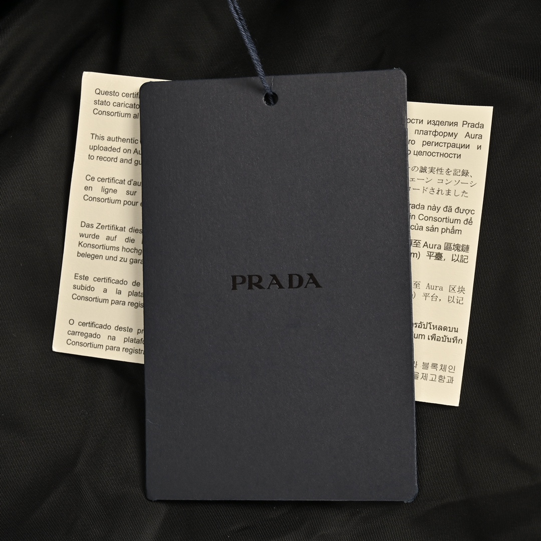 Prada/普拉达 24Fw 三角标翻领水洗牛仔棉服外套