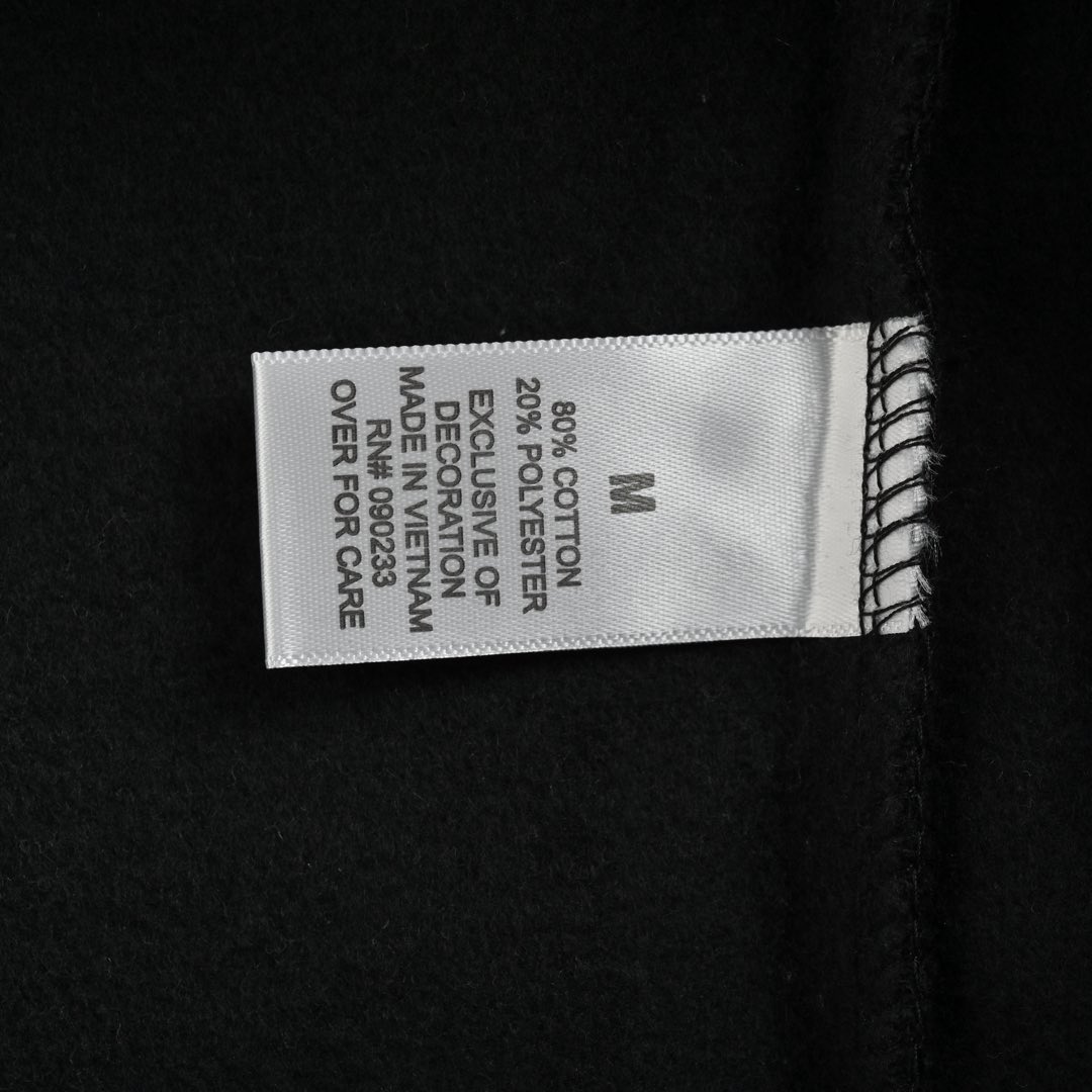 Fear Of God 复线Essentials后背压胶字母圆领卫衣