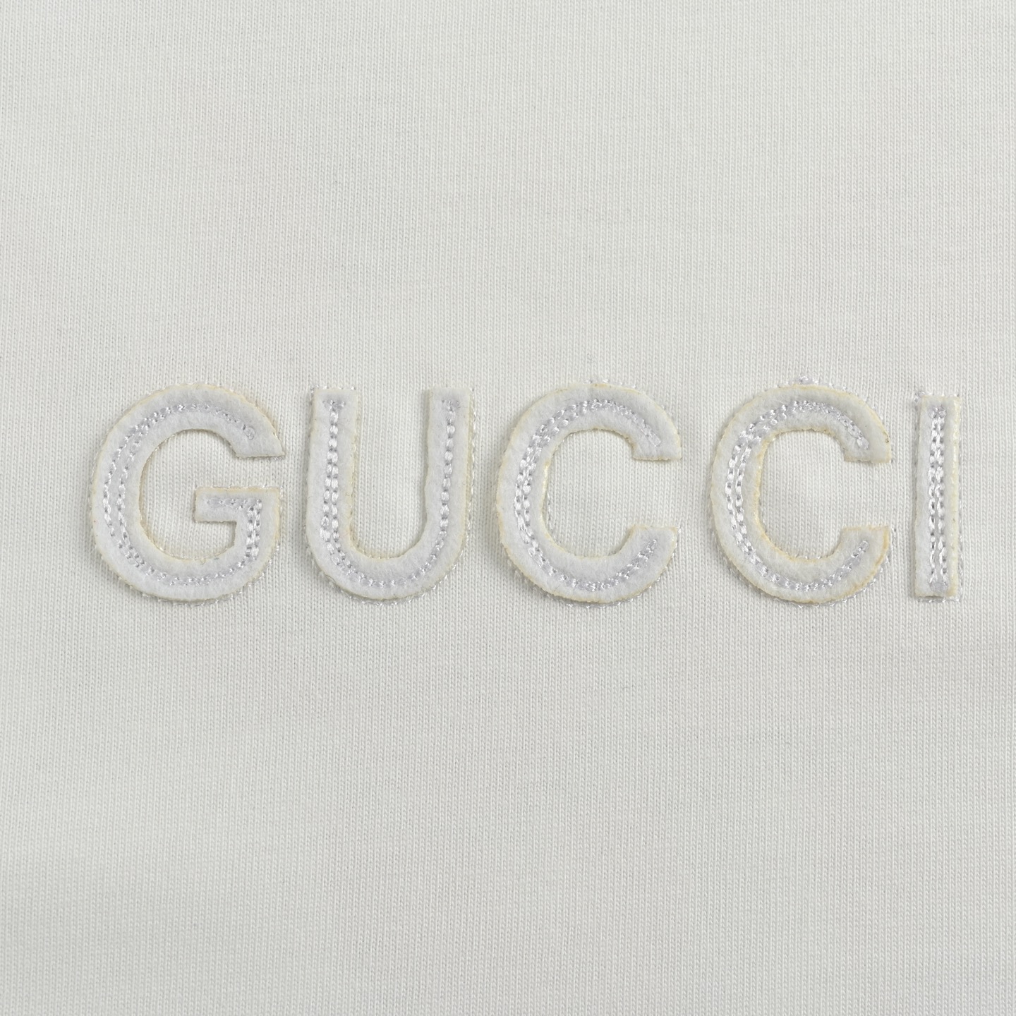 Gucci/古驰 25ss 蛇年限定后背烫钻印花短袖 米白色