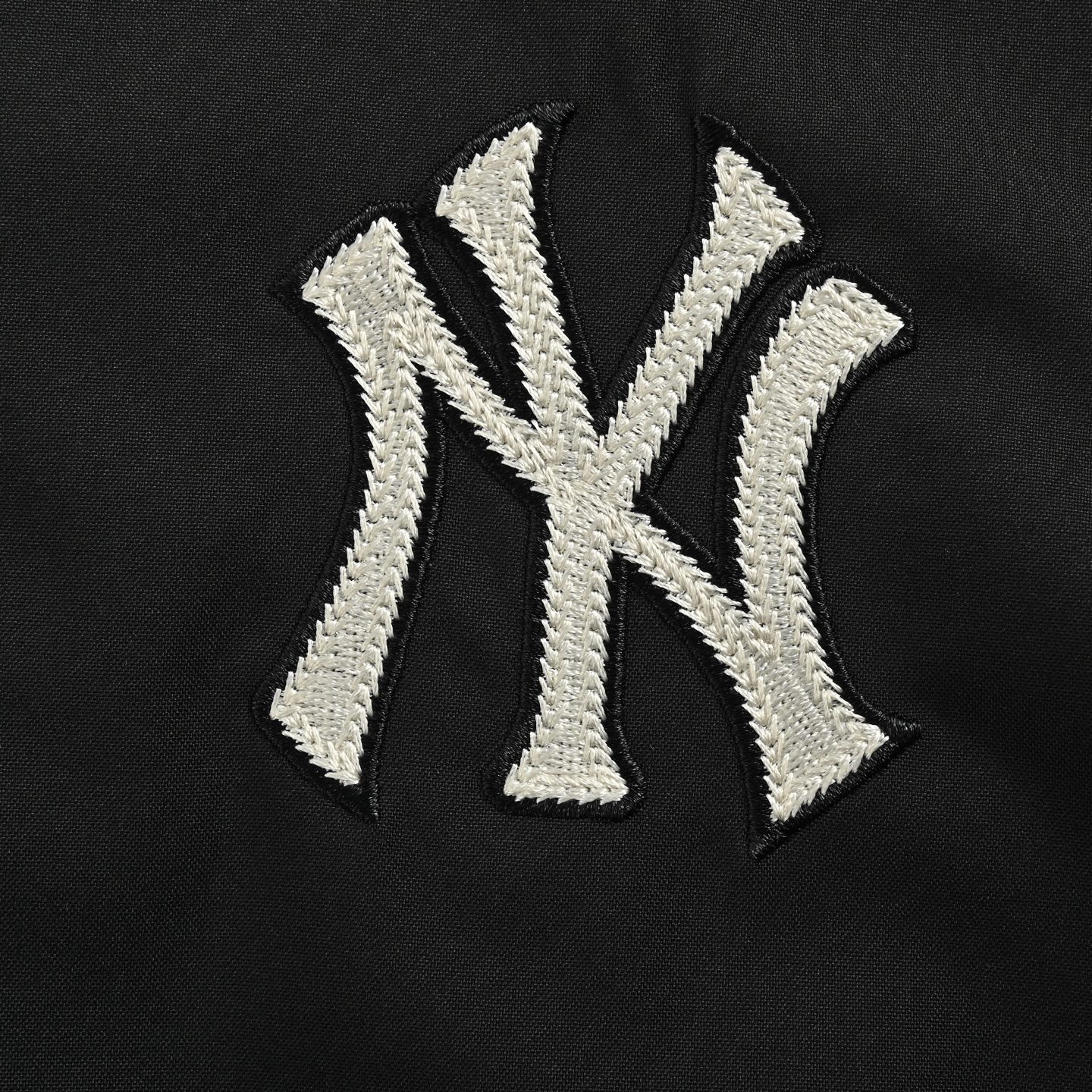 MLB 刺绣字母logo连帽夹克外套非常经典的一款夹克