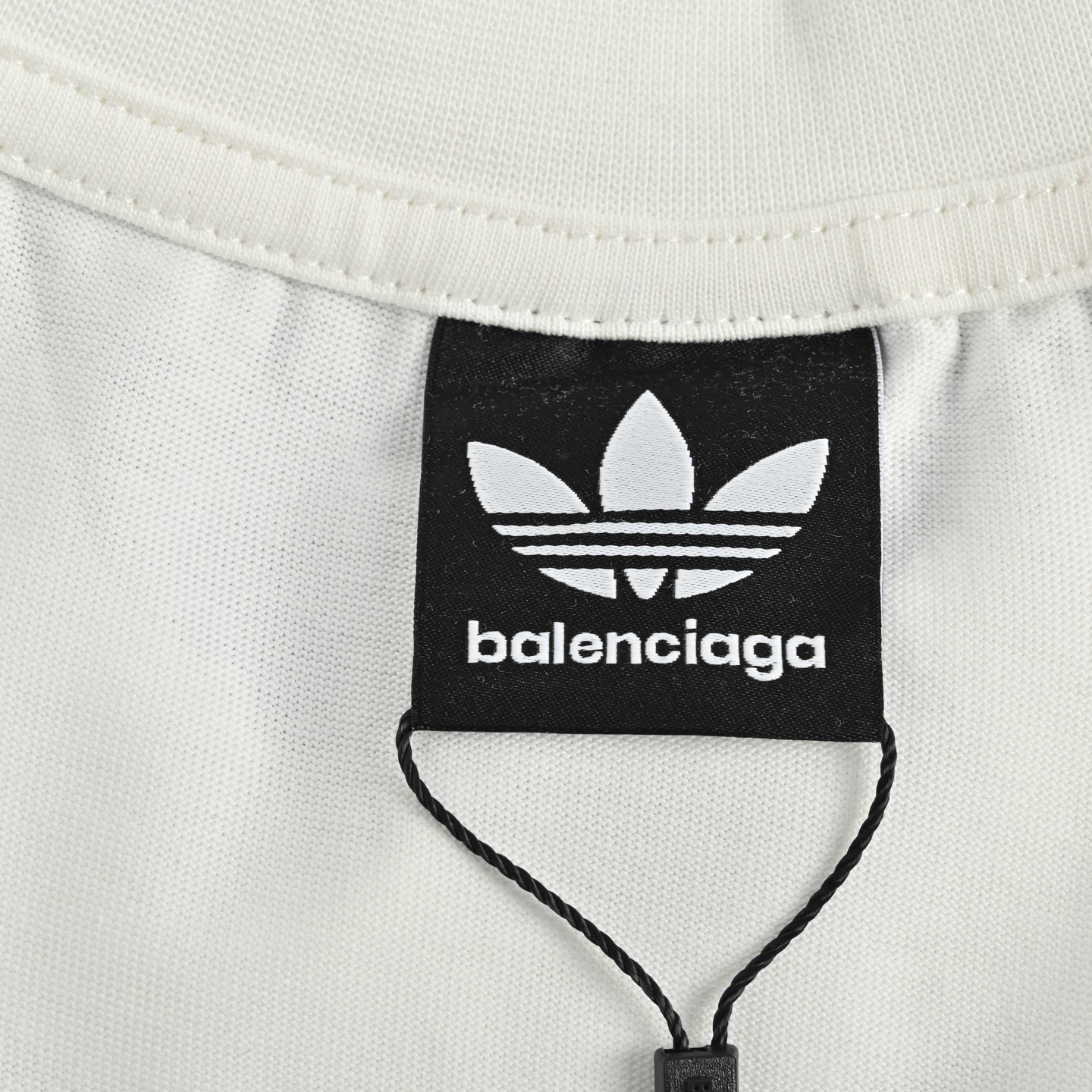 Balenciaga & Adidas 联名款刺绣logo短袖