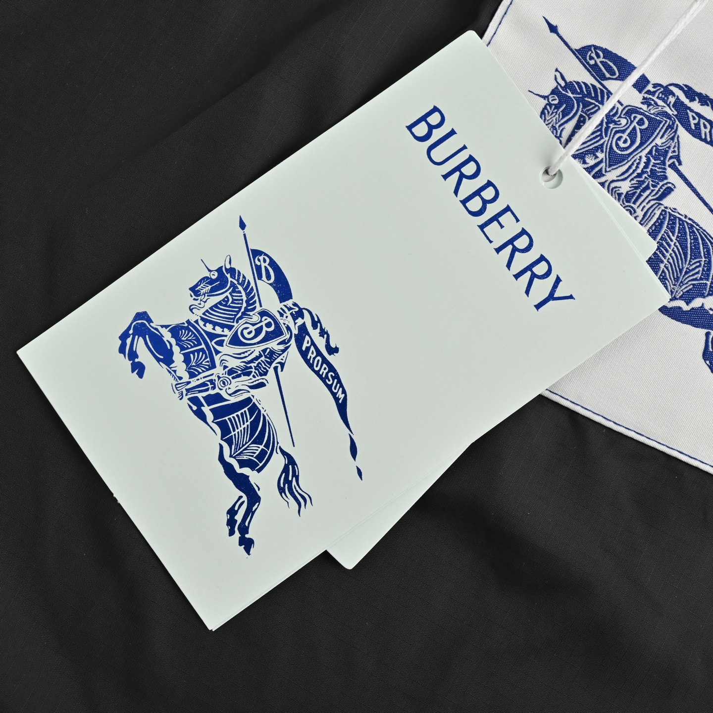 Burberry/巴宝莉 马术骑士徽标尼龙夹克外套