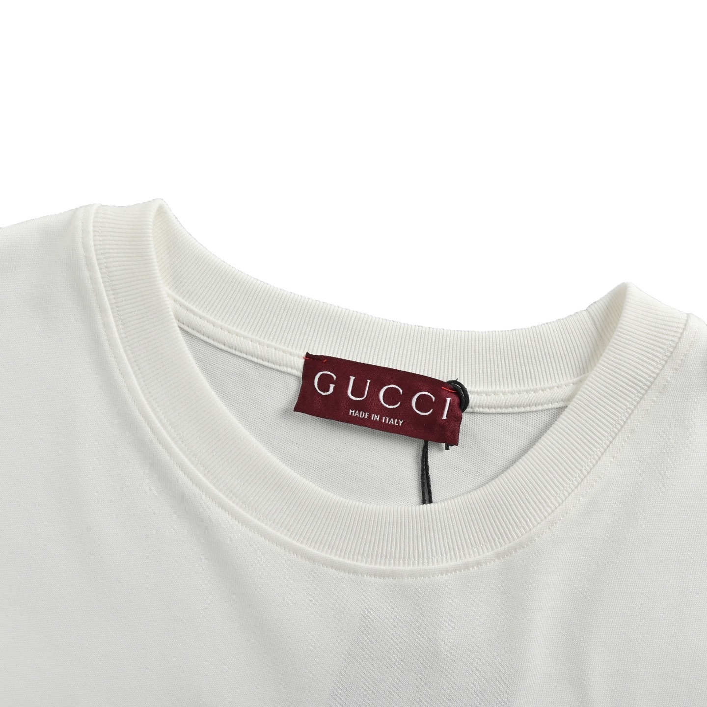 Gucci/古驰 25ss 胸口签名字母刺绣短袖 24年刺绣款米白色