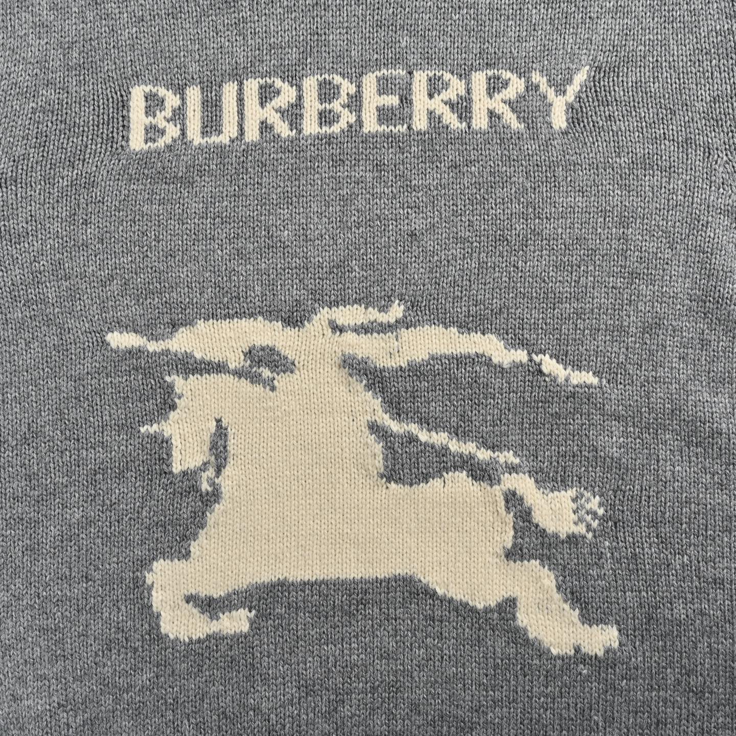 Burberry/巴宝莉 战马骑士徽标羊绒混纺圆领毛衣