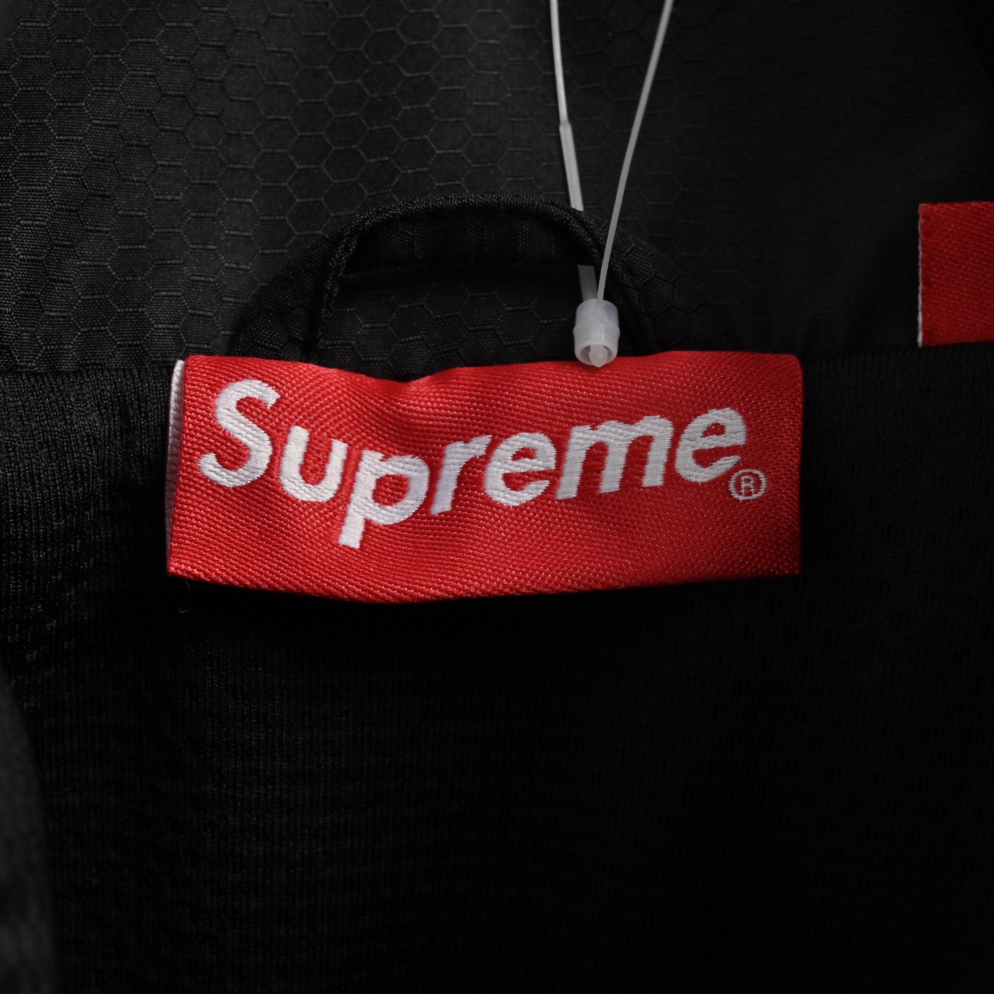 Supreme 24Fw 3M反光条半拉链套头夹克外套