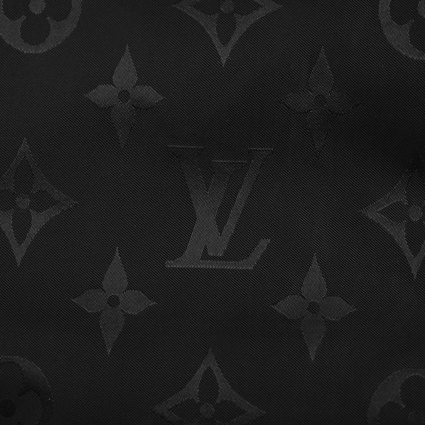 Louis Vuitton/路易威登 24Fw 暗纹提花双面穿冲锋衣外套
